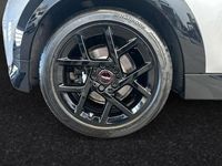 Gebraucht Mini Cooper 156 PS (114 kW) 2024 Melting silver iii Kleinwagen