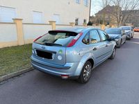 Gebraucht Ford Focus 100 PS (73 kW) 2006 Blau Limousine