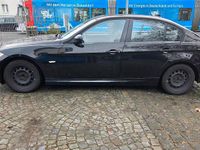 Gebraucht BMW 318 143 PS (105 kW) 2008 Schwarz Limousine