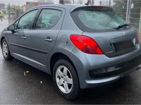 Gebraucht Peugeot 207 95 PS (69 kW) 2009 Grau Kleinwagen
