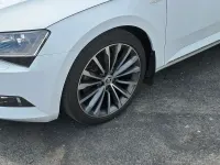 Gebraucht Skoda Superb LAURIN & KLEMENT 190 PS (139 kW) 2019 Weiß Kombi