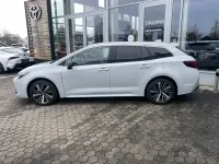 Neu Toyota Corolla 141 PS (103 kW) 2025 Grau Kombi