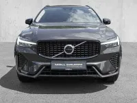 Gebraucht Volvo XC60 Plus 197 PS (144 kW) 2024 Platinum grey / metallic SUV