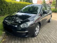 Gebraucht Hyundai i30 109 PS (80 kW) 2010 Schwarz Kombi
