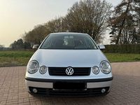 Gebraucht VW Polo 64 PS (47 kW) 2003 Silber Kleinwagen