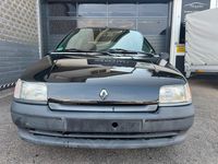 Gebraucht Renault Clio 54 PS (39 kW) 1995 Grau Kleinwagen