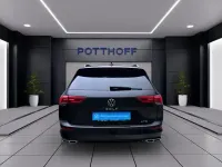 Gebraucht VW Golf VIII R-line 131 PS (96 kW) 2024 Schwarz Kombi