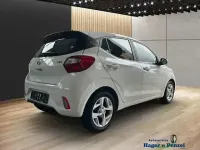 Gebraucht Hyundai i10 Trend 67 PS (49 kW) 2023 Weiß Kleinwagen