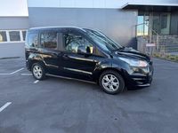 Gebraucht Ford Tourneo Connect Titanium 101 PS (74 kW) 2015 Schwarz Van / Kleinbus