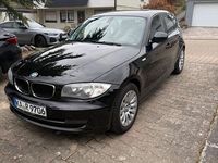 Gebraucht BMW 116 122 PS (89 kW) 2011 Schwarz Kleinwagen