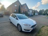 Usata Ford Focus 125 CV (91 kW) 2015 Bianco Station wagon