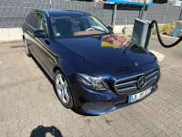 Gebraucht Mercedes E220 Avantgarde 194 PS (142 kW) 2017 Blau Kombi