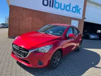 Używany Mazda 2 Center-Line 90 KM (66 kW) 2018 Czerwony Sedan/Limuzyna