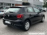 Gebraucht VW Polo Trendline 80 PS (58 kW) 2020 Deep black perleffekt (schwarz) Kleinwagen
