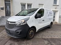 Gebraucht Opel Vivaro 120 PS (88 kW) 2017 Weiß Van / Kleinbus