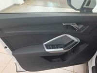 Gebraucht Audi Q3 Ambiente 150 PS (110 kW) 2021 Ibisweiß SUV
