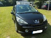 Gebraucht Peugeot 207 90 PS (66 kW) 2008 Schwarz Kleinwagen