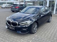 Gebraucht BMW 120 Advantage 190 PS (139 kW) 2022 Schwarz Kleinwagen