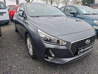 Gebraucht Hyundai i30 Trend 140 PS (102 kW) 2017 Grau Limousine