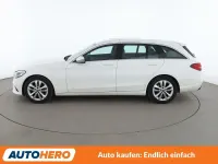 Gebraucht Mercedes C180 Avantgarde 156 PS (114 kW) 2019 Weiß Kombi