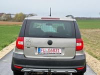 Gebraucht Skoda Yeti 170 PS (125 kW) 2011 Gold SUV