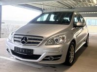 Gebraucht Mercedes B160 95 PS (69 kW) 2009 Silber Van / Kleinbus