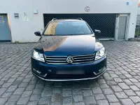 Gebraucht VW Passat 140 PS (102 kW) 2012 Blau Kombi
