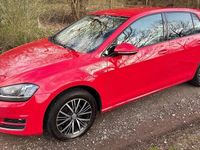 Gebraucht VW Golf VII Allstar 110 PS (80 kW) 2016 Rot Limousine