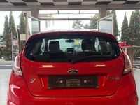 Gebraucht Ford Fiesta Ambiente 60 PS (44 kW) 2014 Rot Kleinwagen