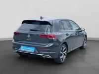 Gebraucht VW Golf VIII Style 190 PS (139 kW) 2024 Grau Limousine