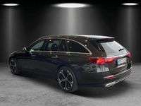 Gebraucht Mercedes E300 Avantgarde 313 PS (230 kW) 2023 Graphitgrau Kombi