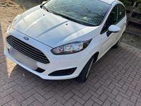 Gebraucht Ford Fiesta Trend 60 PS (44 kW) 2014 Weiß Kleinwagen