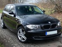 Gebraucht BMW 116 122 PS (89 kW) 2008 Schwarz Kleinwagen
