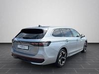 Gebraucht VW Passat R-line 150 PS (110 kW) 2025 Silber Kombi