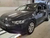 Gebraucht VW Passat Basis 150 PS (110 kW) 2021 Uranograu Kombi