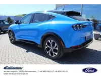 Gebraucht Ford Mustang Mach-E Extended Range 258 kW (351 PS) 2022 Grabber blue metallic (metallic) SUV