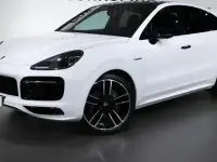Gebraucht Porsche Cayenne E-Hybrid Coupe Platinum Edition 462 PS (339 kW) 2022 Weiß SUV
