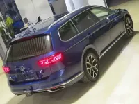 Gebraucht VW Passat Elegance 150 PS (110 kW) 2023 Aquamarine blue (metallic) Kombi