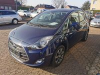 Gebraucht Hyundai i20 125 PS (91 kW) 2019 Blau Van / Kleinbus