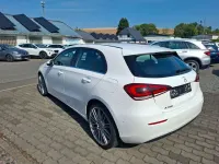 Gebraucht Mercedes A180 136 PS (100 kW) 2021 Polarweiss  unilack Limousine