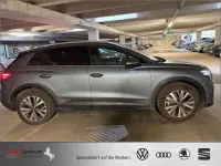 Gebraucht Audi Q4 e-tron Sport 219 kW (299 PS) 2024 Geyser blue metallic SUV