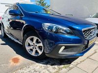 Gebraucht Volvo V40 CC Ocean Race 190 PS (139 kW) 2015 Ocean blue ii / metallic Kombi