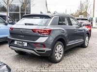 Gebraucht VW T-Roc Style 150 PS (110 kW) 2024 Indiumgrau metallic SUV
