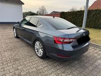 Gebraucht Skoda Superb Ambition 190 PS (139 kW) 2018 Grau Limousine