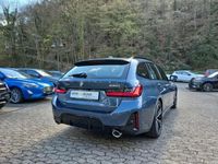Gebraucht BMW 330 M Sport 245 PS (180 kW) 2025 Blau Kombi
