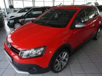 Gebraucht VW Polo Cross 90 PS (66 kW) 2014 Flash rot Kleinwagen