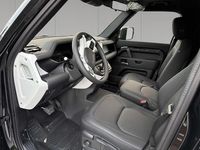 Gebraucht Land Rover Defender 252 PS (185 kW) 2026 Santorini black SUV