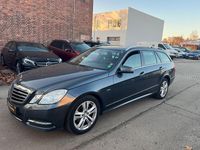 Gebraucht Mercedes E200 Avantgarde 184 PS (135 kW) 2012 Grau Kombi