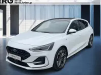 Gebraucht Ford Focus ST-Line X 155 PS (114 kW) 2023 Weiß Limousine