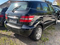 Gebraucht Mercedes 200 140 PS (102 kW) 2010 Schwarz SUV